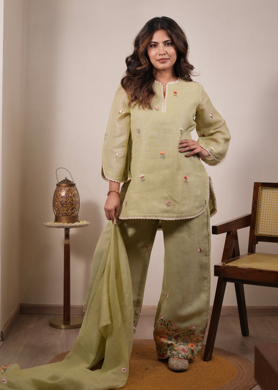 Pista Kurta Set