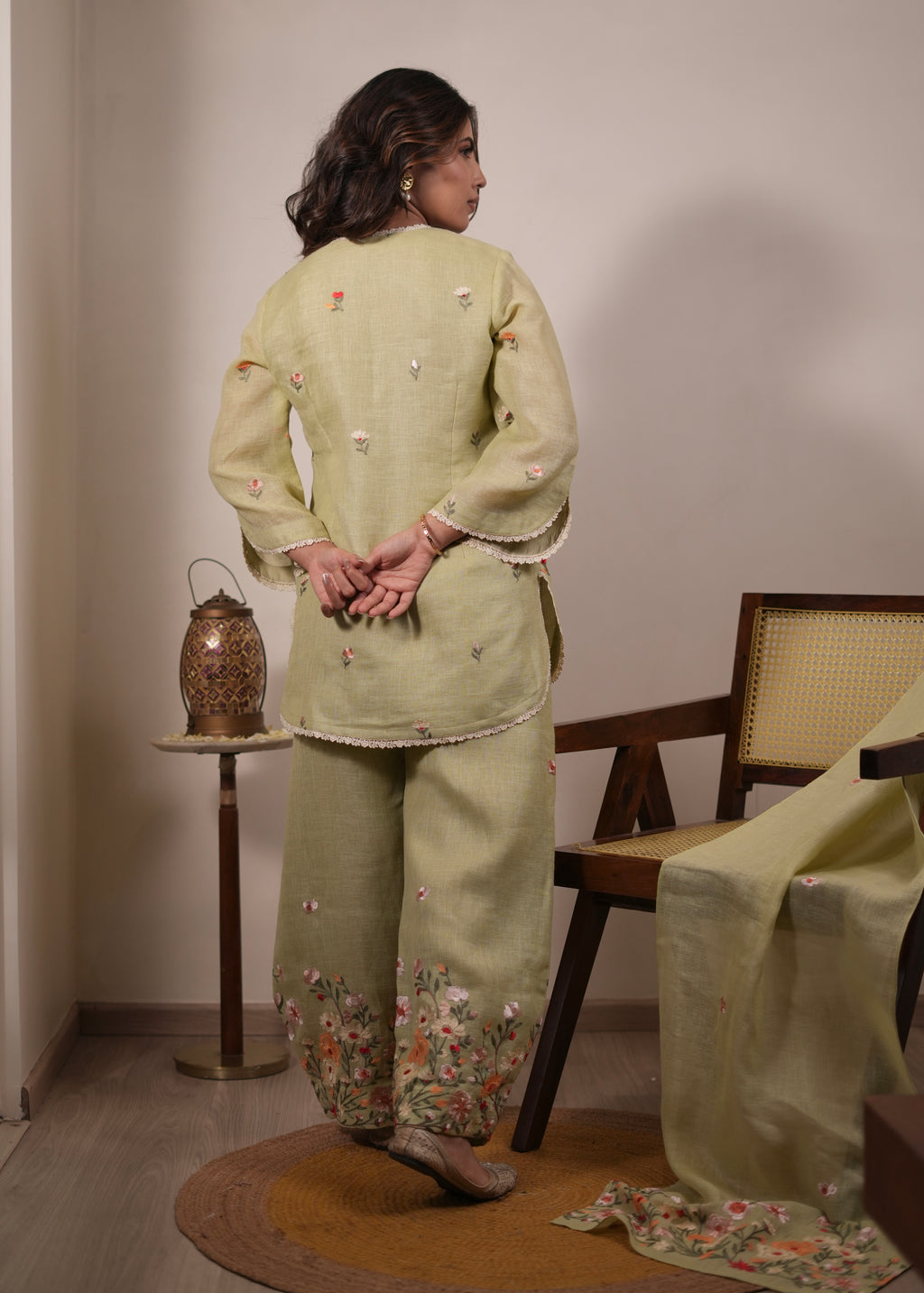 Pista Kurta Set