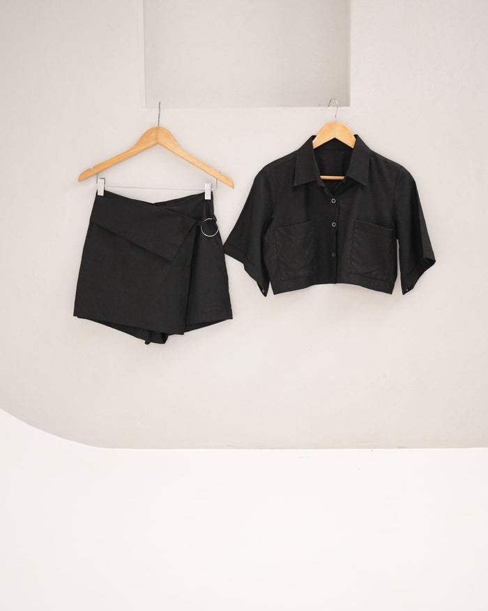 Black Linen Overlap Skorts